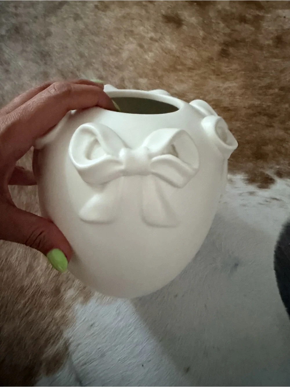 Anthropologie White Ceramic Bow Accent Vase